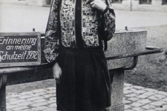 Mom 1932